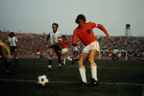 1974_P_DIA_F_Johann-Cruyff_WC-1974-Netherlands-vs-Argentina_0001-scaled.jpg